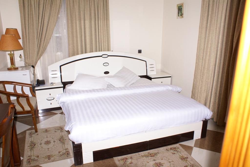Lush Garden Hotel Arusha Habitación foto